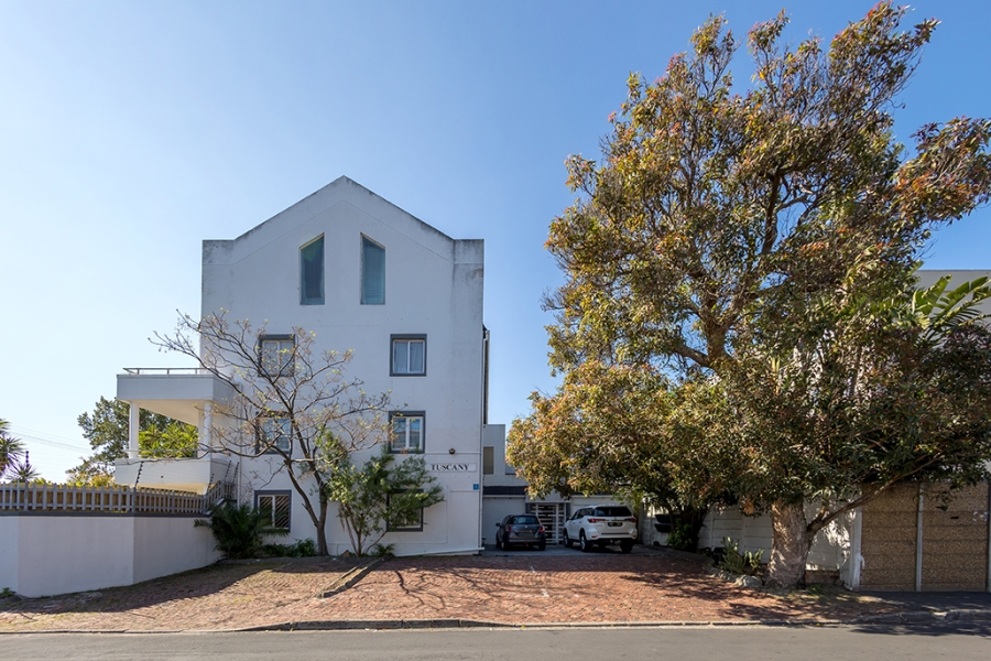 1 Bedroom Property for Sale in Kenilworth Western Cape